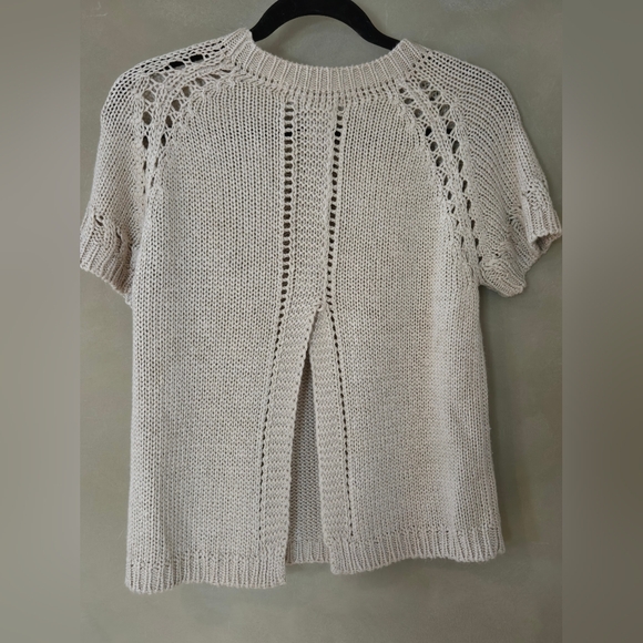 Zara | Beige Short Sleeve Knit Sweater w/ Slitted Back, Size M (Made Small) - Picture 3 of 6